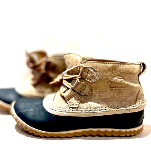 Sorrel waterproof leather booties - Picture 1 of 6